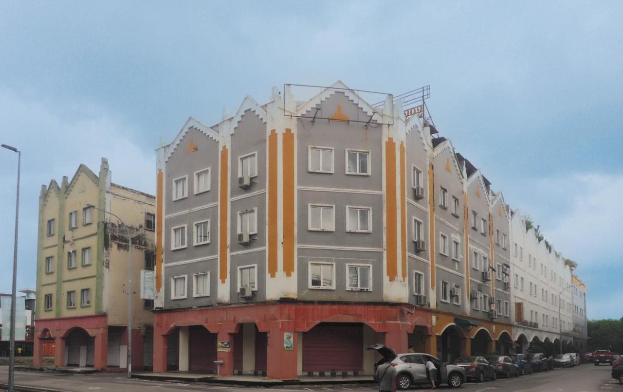 Malacca "Cloth Art Homestay" 4 Min Walk To Car Free Zone By Shine Stay מראה חיצוני תמונה