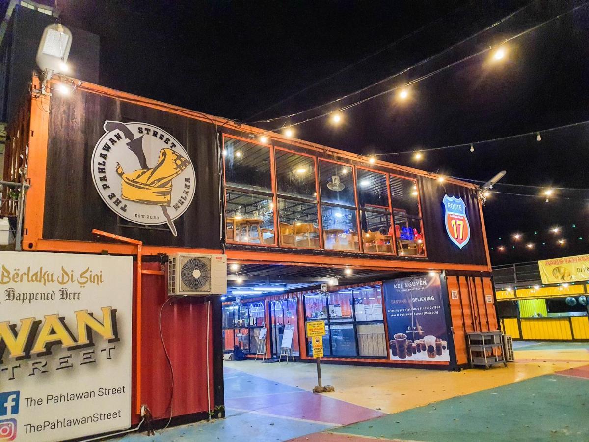 Malacca "Cloth Art Homestay" 4 Min Walk To Car Free Zone By Shine Stay מראה חיצוני תמונה